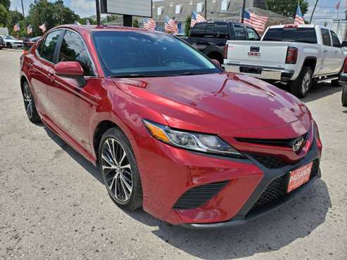 **2018 TOYOTA CAMRY SE**LEATHER**BACKUP CAMERA**BLUETOOTH**SPOTLESS!** for sale in Houston, TX