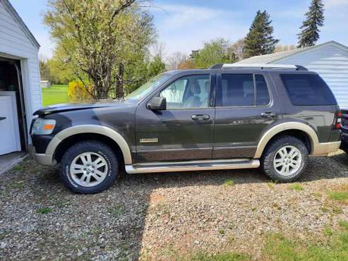 07 Ford Explorer (New Trasnmission) for sale in Fredonia, NY