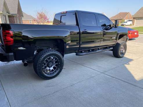 2019 Chevy Silverado 2500 z71 - cars & trucks - by owner - vehicle... for sale in Jeffersonville, KY