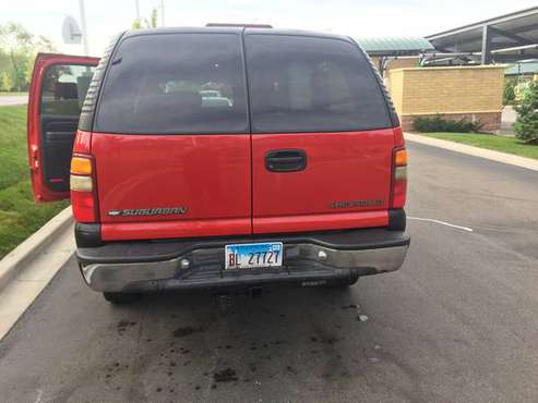 Chevy suburban 2500 - cars & trucks - by owner - vehicle automotive... for sale in Darien, IL