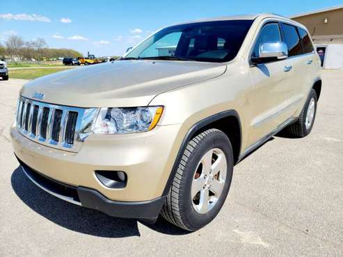 2011 Jeep Grand Cherokee LTD - - by dealer - vehicle for sale in Neenah, WI