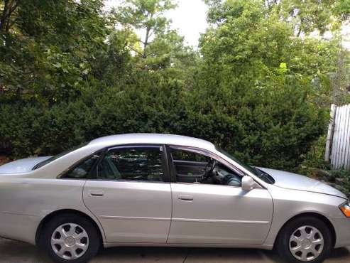 2003 Toyota Avalon very reliable for sale in FOX RIVER GROVE, IL