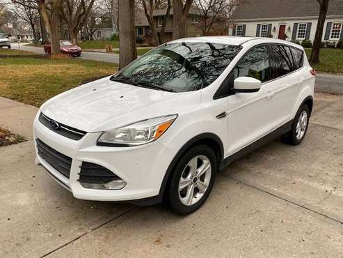 2015 Ford Escape FWD SE - cars & trucks - by owner - vehicle... for sale in Shawnee, MO