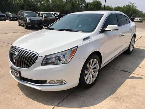 2015 Buick LaCrosse - Financing Available! - cars & trucks - by... for sale in Weslaco, TX
