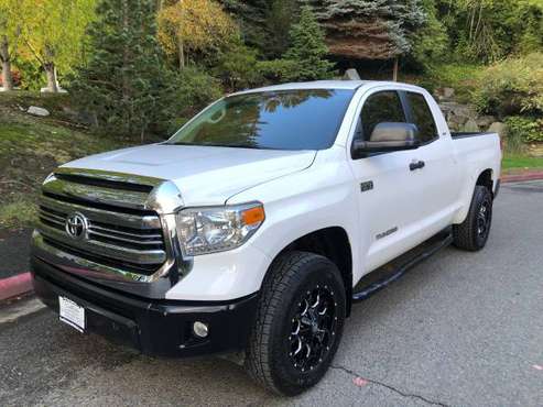 2016 Toyota Tundra Double Cab SR5 4WD --5.7L V8, Clean title,... for sale in Kirkland, WA