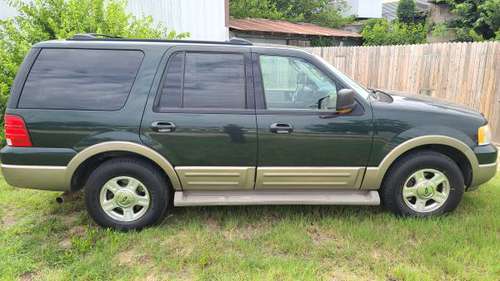Super Clean 2004 Ford Expedition - cars & trucks - by owner -... for sale in Weatherford, TX