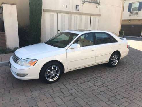 SUPER CLEAN 2004 AVALON XLS SEDAN LOADED LEATHER RUNS GREAT MUST... for sale in Covina, CA