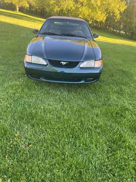 1995 Ford Mustang GT convertible for sale in Davisburg, MI