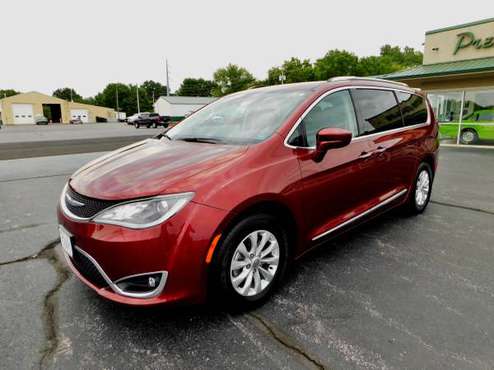 2019 CHRYSLER PACIFICA TOURING L FWD 3.6L AUTO HEATED LEATHER CAM... for sale in Carthage, OK