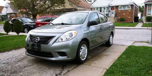 Nissan versa 2013 for sale in Chicago, IL