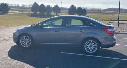 2012 Ford Focus - cars & trucks - by owner - vehicle automotive sale for sale in Sun Prairie, WI