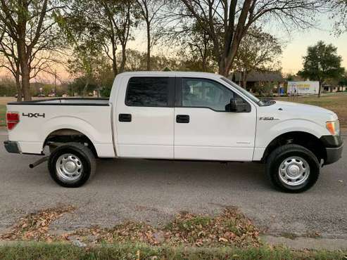 2013 FORD F150 SUPERCREW 4+4 - cars & trucks - by dealer - vehicle... for sale in Pflugerville, TX