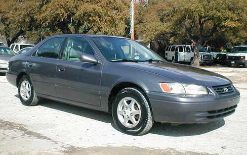 1999 TOYOTA CAMRY 4DR. LE - only 64K miles!! - cars & trucks - by... for sale in Austin, TX