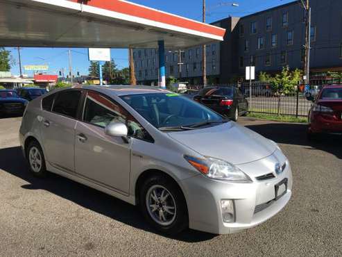 2011 Toyota Prius III Runs & Drive Smooth New Headgasket - cars & for sale in Portland, OR