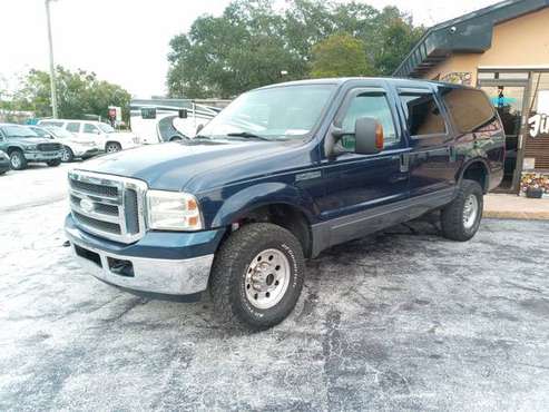 2005 FORD EXCURSION LIMITED 4X4 V8! AWESOME! - - by for sale in New Port Richey , FL