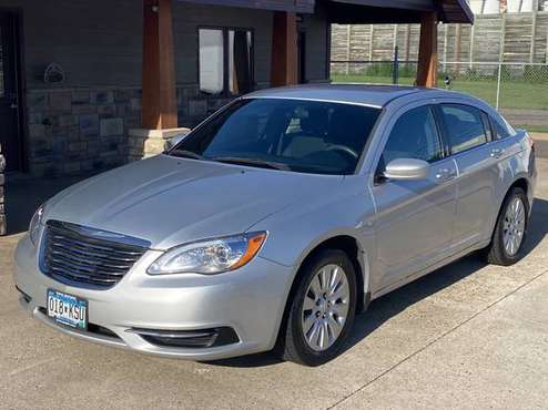 2012 CHRYSLER 200 LX, 4DR, AUTO, 4-CYL, 159,XXX MILES..... - cars &... for sale in Cambridge, MN