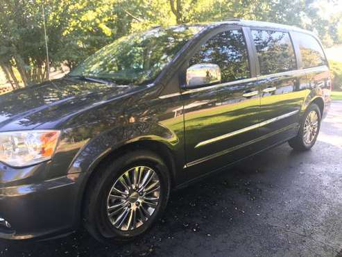 2011 Chrysler Town & Country(100K) for sale in Hot Springs National Park, AR