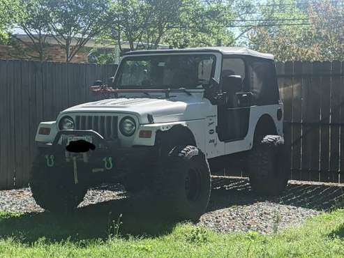 2001 Jeep Wrangler 33s Lifted READY TO GO for sale in Virginia Beach, VA