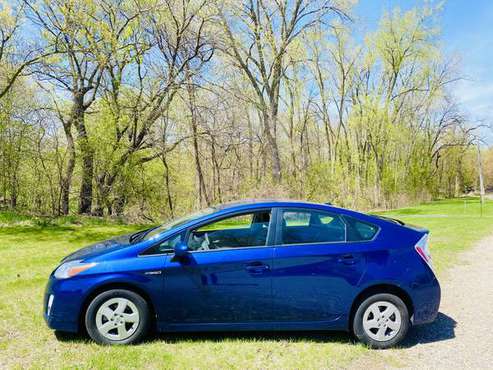2010 Toyota Prius beautiful 110k miles Package 2 for sale in Shakopee, MN