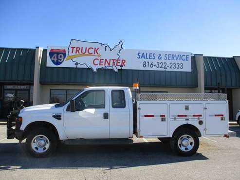 2008 Ford F-350 4X4 SRW Utility Truck - cars & trucks - by dealer -... for sale in Kansas City, MO