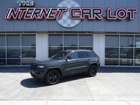 2018 *Jeep* *Grand Cherokee* *Altitude 4x4* - cars & trucks - by... for sale in Council Bluffs, NE