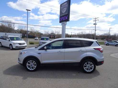 2017 FORD ESCAPE SE 4X4 - - by dealer - vehicle for sale in Comstock Park, MI