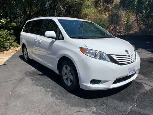2017 Toyota Sienna LE - great cond. - cars & trucks - by owner -... for sale in Pacific Palisades, CA