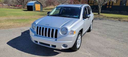 2008 Jeep Compass Limited 4x4/Excellent Shape/Descent Milage/Gas for sale in Lisbon, NY