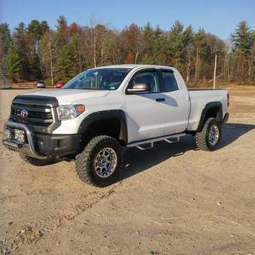 ____________ **** 2014 TOYOTA TUNDRA w/ 6" PRO COMP LIFT KIT... for sale in Center Ossipee, MA