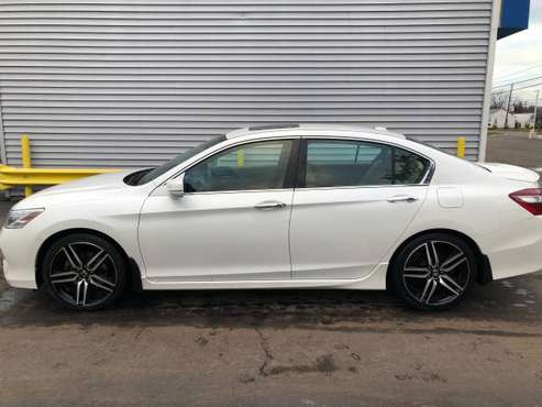 Honda Accord 2016 Touring V6 - cars & trucks - by owner - vehicle... for sale in Monroe, MI