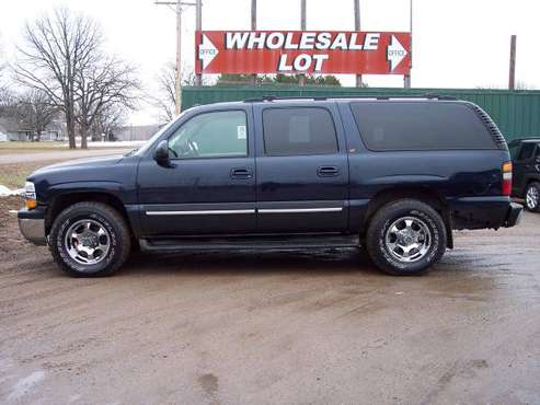 2004 CHEVY SUBURBAN 1500 W/ 182,565 MILES! 4X4, LOADED, 3RD ROW... for sale in Little Falls, MN