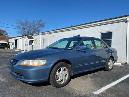 2000 Honda Accord EX - Leather Very Clean Only 141K - cars & trucks... for sale in Virginia Beach, VA