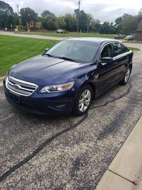 2011 Ford Taurus SEL>>LEATHER!! for sale in Beloit, WI