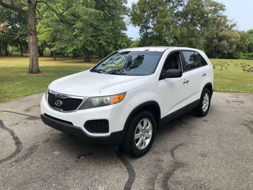 2011 KIA SORENTO AWD MANUAL TRANSMISSION - cars & trucks - by owner... for sale in Rutherford, NJ