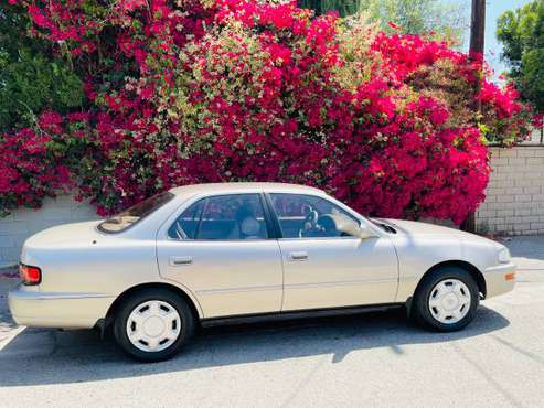 1993 Toyota Camry v6 runs excellent for sale in Van Nuys, CA