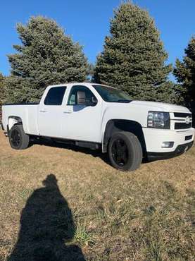2011 Chevy Duramax - cars & trucks - by owner - vehicle automotive... for sale in Rock Rapids, IA