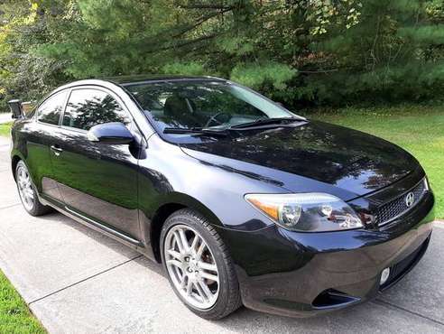 ONLY 15,798 MILES!!! 2005 Scion TC, 5-speed manual - cars & trucks -... for sale in North Royalton, OH