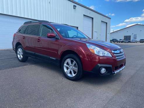 2013 Subaru Outback 4dr Wgn H4 Auto 2 5i Limited for sale in Middleton, WI