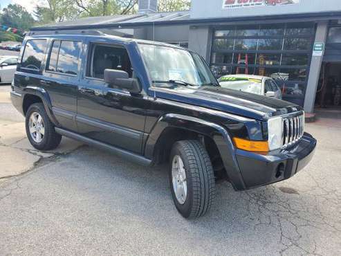06 Jeep Commander 4X4 - 3Rd Row - - by dealer for sale in York, PA