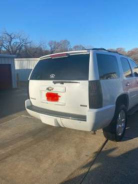 2009 Chevy Tahoe LTZ - cars & trucks - by owner - vehicle automotive... for sale in Waterloo, IA
