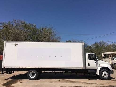 2015 International 4300 26 FT Box Truck LOW MILES 118, 964 MILES for sale in Arlington, LA