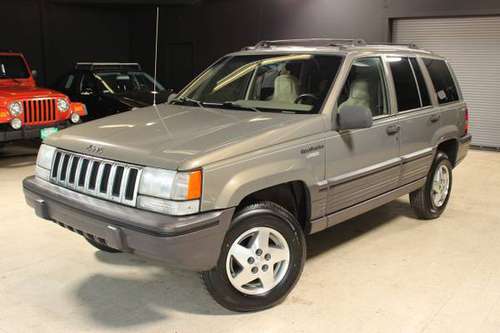 1995 Jeep Grand Cherokee Laredo 4x4 Only 57k Miles - cars & for sale in Stow, OH
