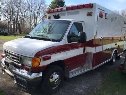 2007 Ford E450 Ambulance, Low Miles, Super Clean, Very Nice for sale in Eastlake, OH