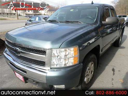 2011 Chevrolet Silverado 1500 LT Ext Cab 4WD - - by for sale in Springfield, VT