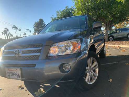 2006 Toyota Highlander Hybrid Limited - cars & trucks - by owner -... for sale in 92020, CA