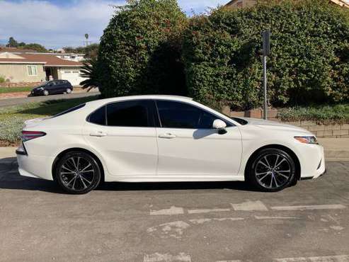2018 TOYOTA CAMRY SE - cars & trucks - by owner - vehicle automotive... for sale in LA PUENTE, CA