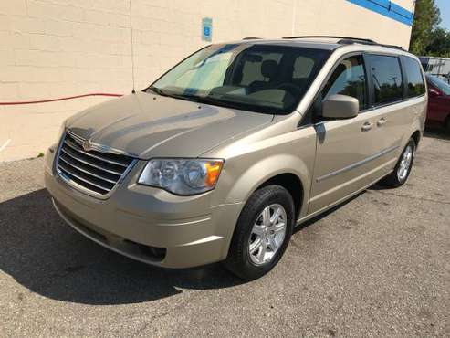 2009 Town and Country V6 3.8L ~ $595 Sign and Drive for sale in Clinton Township, MI