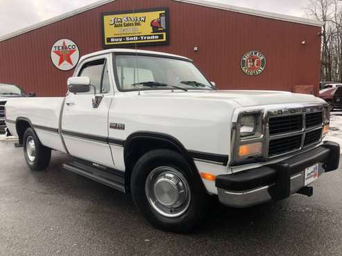 1992 Dodge D250 & W250 Regular Cab 8 Foot Bed for sale in Johnstown , PA