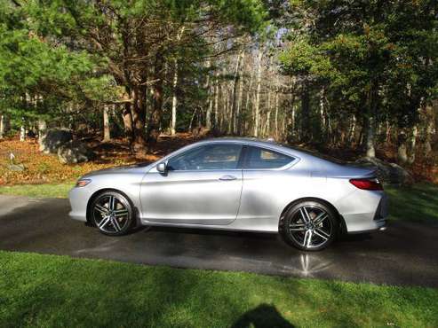 2017 Honda Accord Touring - cars & trucks - by owner - vehicle... for sale in West Barnstable, MA