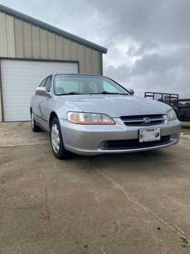 2000 Honda Accord LX - cars & trucks - by owner - vehicle automotive... for sale in Justin, TX